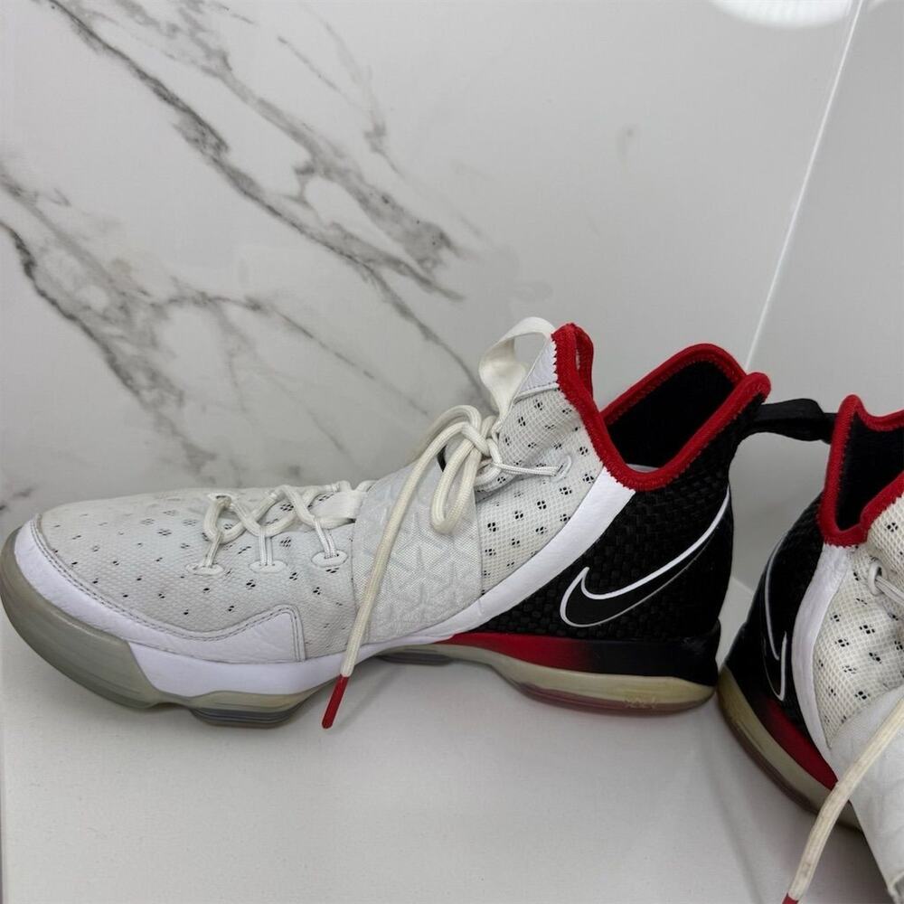 Nike LeBron 14 "Flip the Switch" Men's Basketball Shoes Size 12